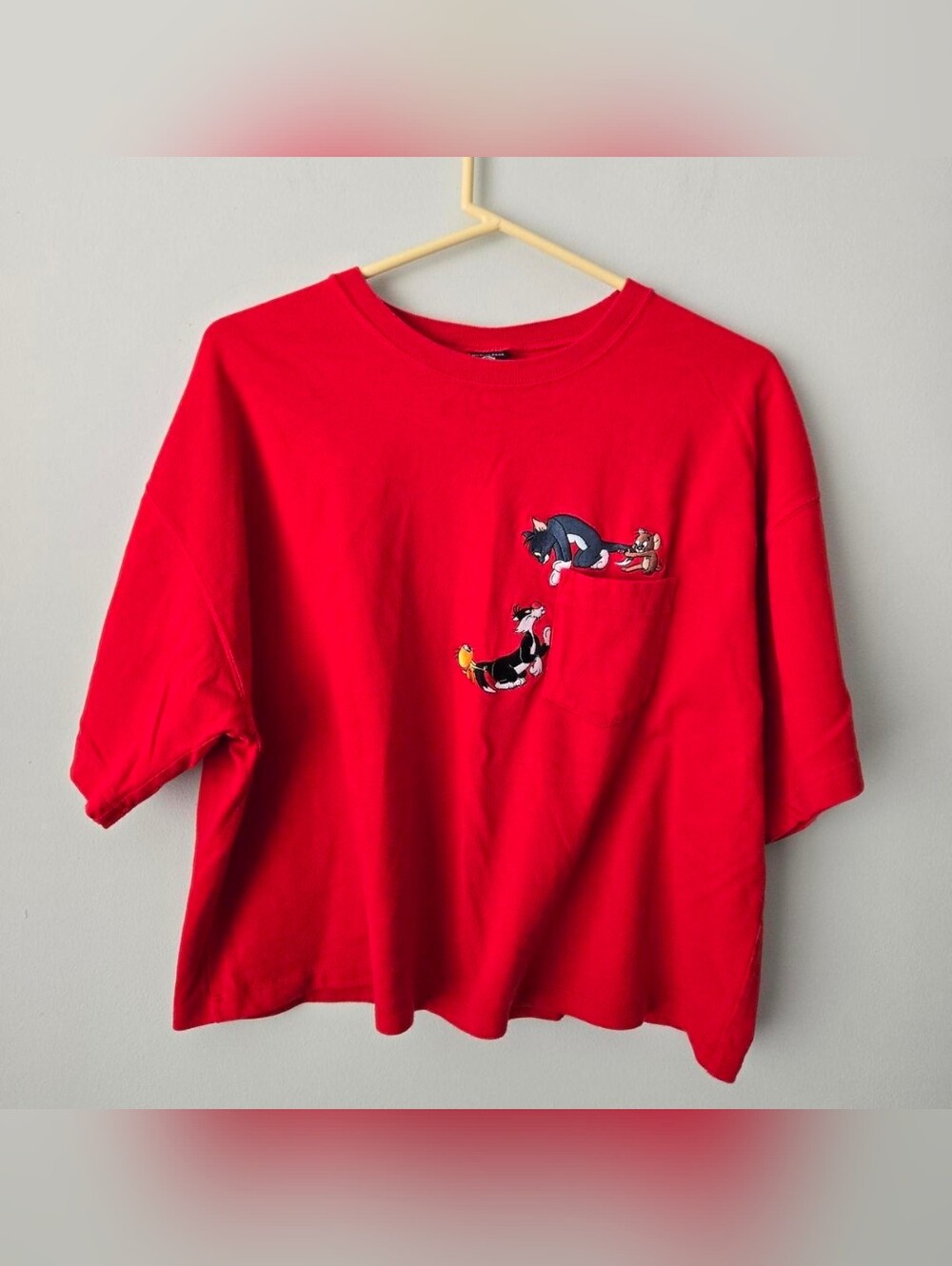 Vintage Embroidered Tom & JerryX Sylvester & Tweety Looney Tunes Cropped Shirt